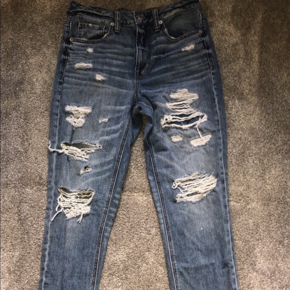 American Eagle mom jeans